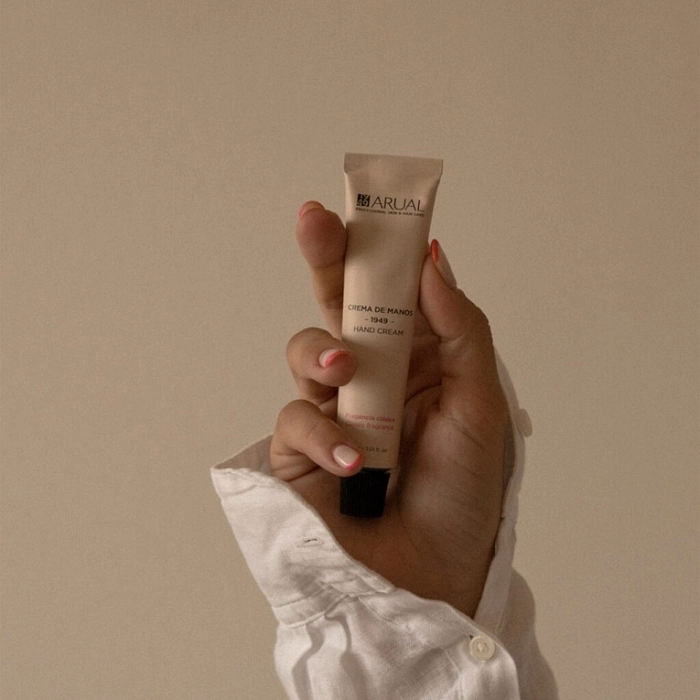 ARUAL CREMA DE MANOS FRAGANCIA CLASICA 30 GR