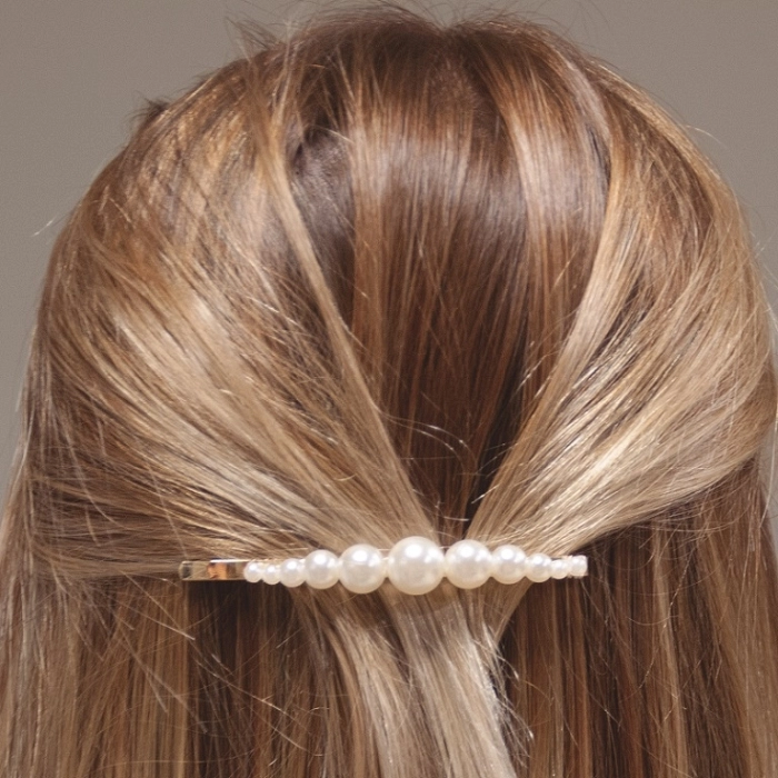 CLIP DORADO LARGO CON PERLAS SURTIDAS 2 UNIDADES REF06933