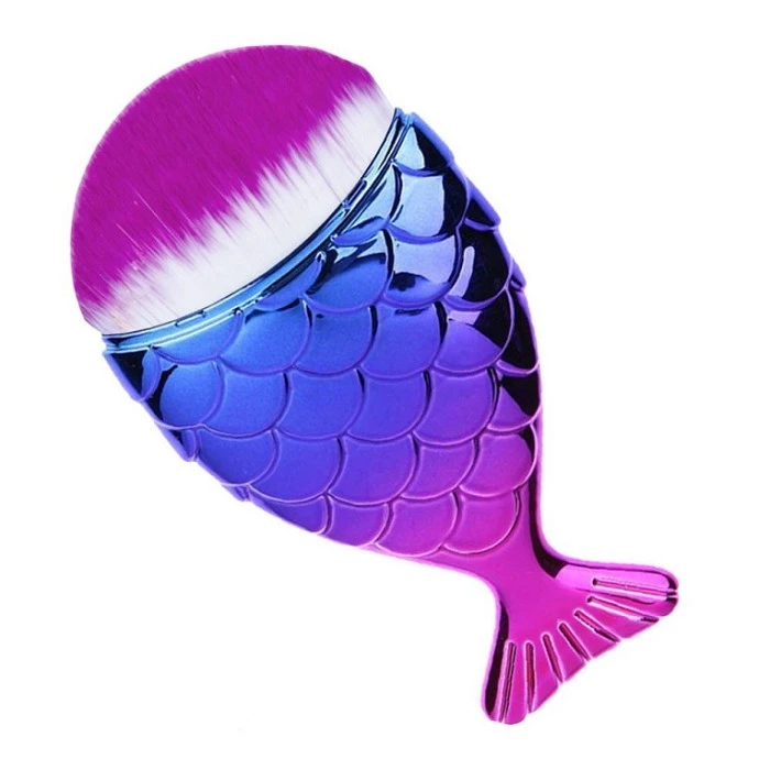 MOLLYLAC CEPILLO LIMPIEZA UÑAS PEZ COLOR ALEATORIO
