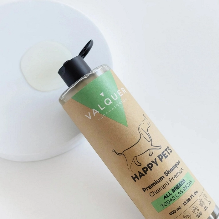 VALQUER CHAMPU PREMIUM PARA MASCOTAS DE TODAS LAS RAZAS 400ML REF 12127
