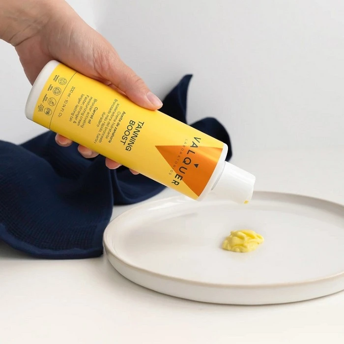 VALQUER EMULSION HIDRATANTE ACTIVADORA DEL BRONCEADO 300 ML
