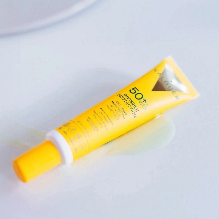 VALQUER SERUM FACIAL INVISIBLE PROTECTION SPF 50+ ANTIEDAD E HIDRATANTE VALQUER SERUM FACIAL INVISIBLE PROTECTION SPF 50+ ANTIEDAD E HIDRATANTE